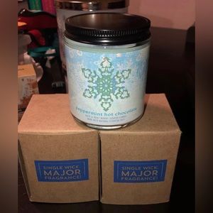 New 2 Bath & Body Works Peppermint Hot Chocolate candle(s)